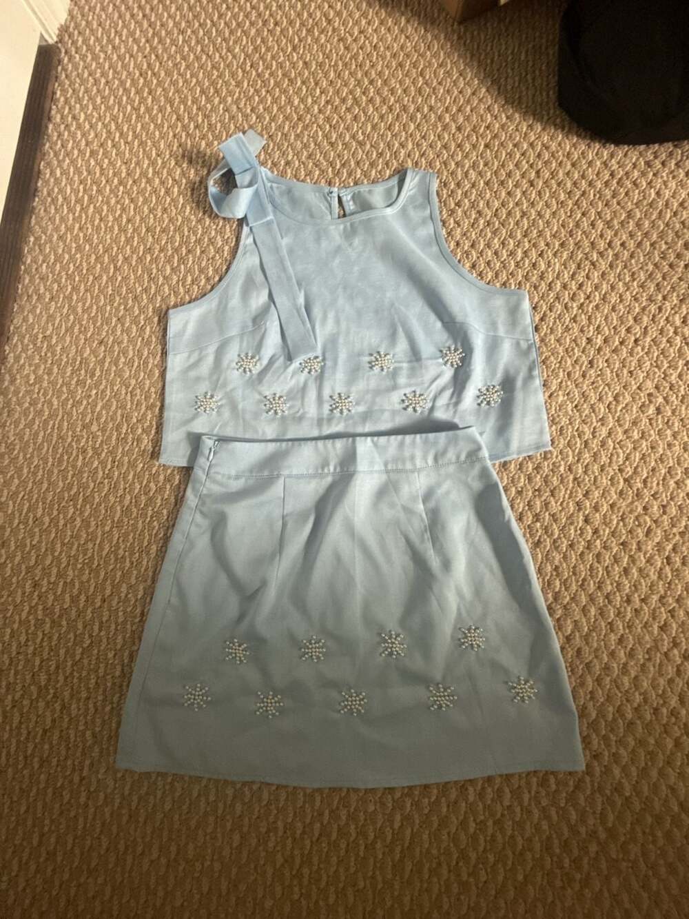Fiorisel 2pcs Set: Sleeveless Tied Tank Top And Loose Skirt, Faux Pearl Decor